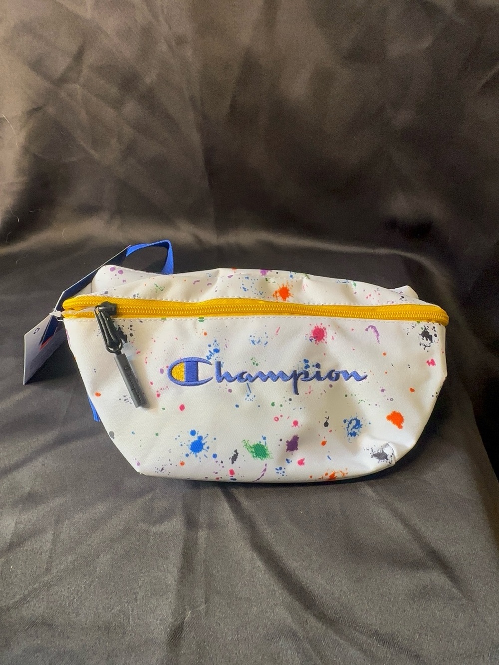 NWT Champion Paint Splatter
Waist Bag Fanny Pack White
Multicolor Belt Bag - Picture 8 of 10